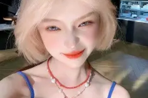 艺人欠款76万成老赖！演出时被法院堵门口强制执行立马嘴软求饶：不要拘留我