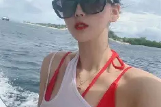 别吹了!三亚盛典网红生图一个比一个惨姚安娜却靠真实圈粉无数 别吹了!三亚盛典网红生图一个比一个惨姚安娜却靠真实圈粉无数